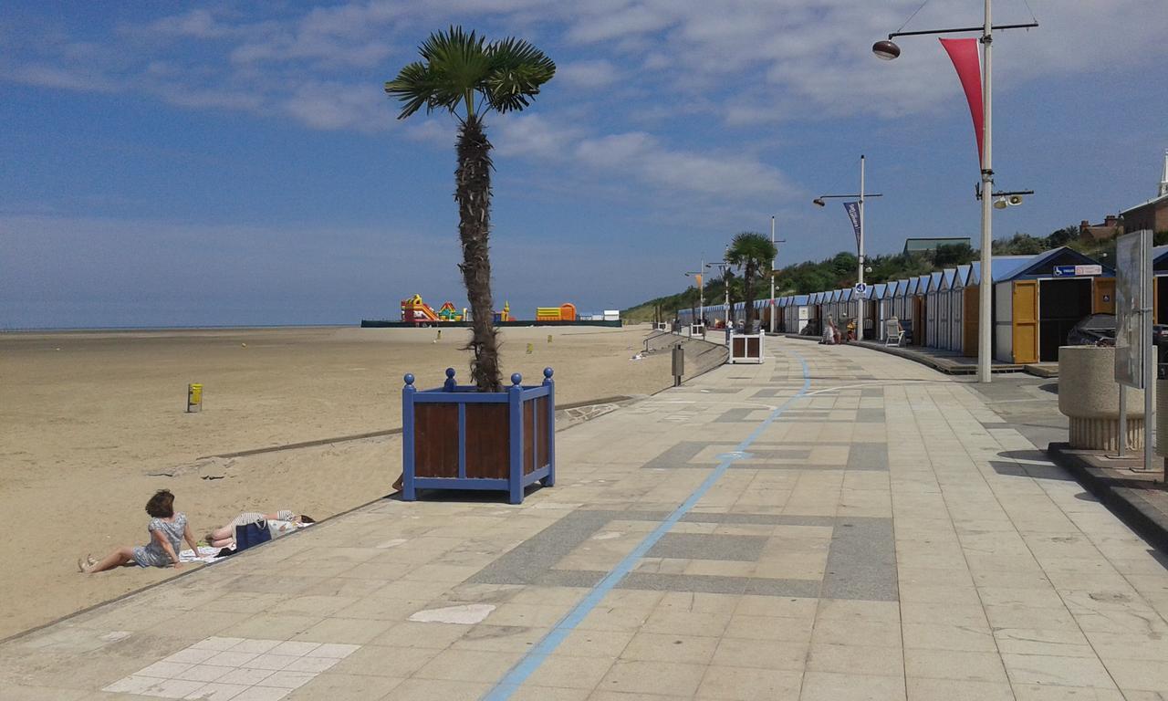 Face A La Mer Gravelines Exterior photo